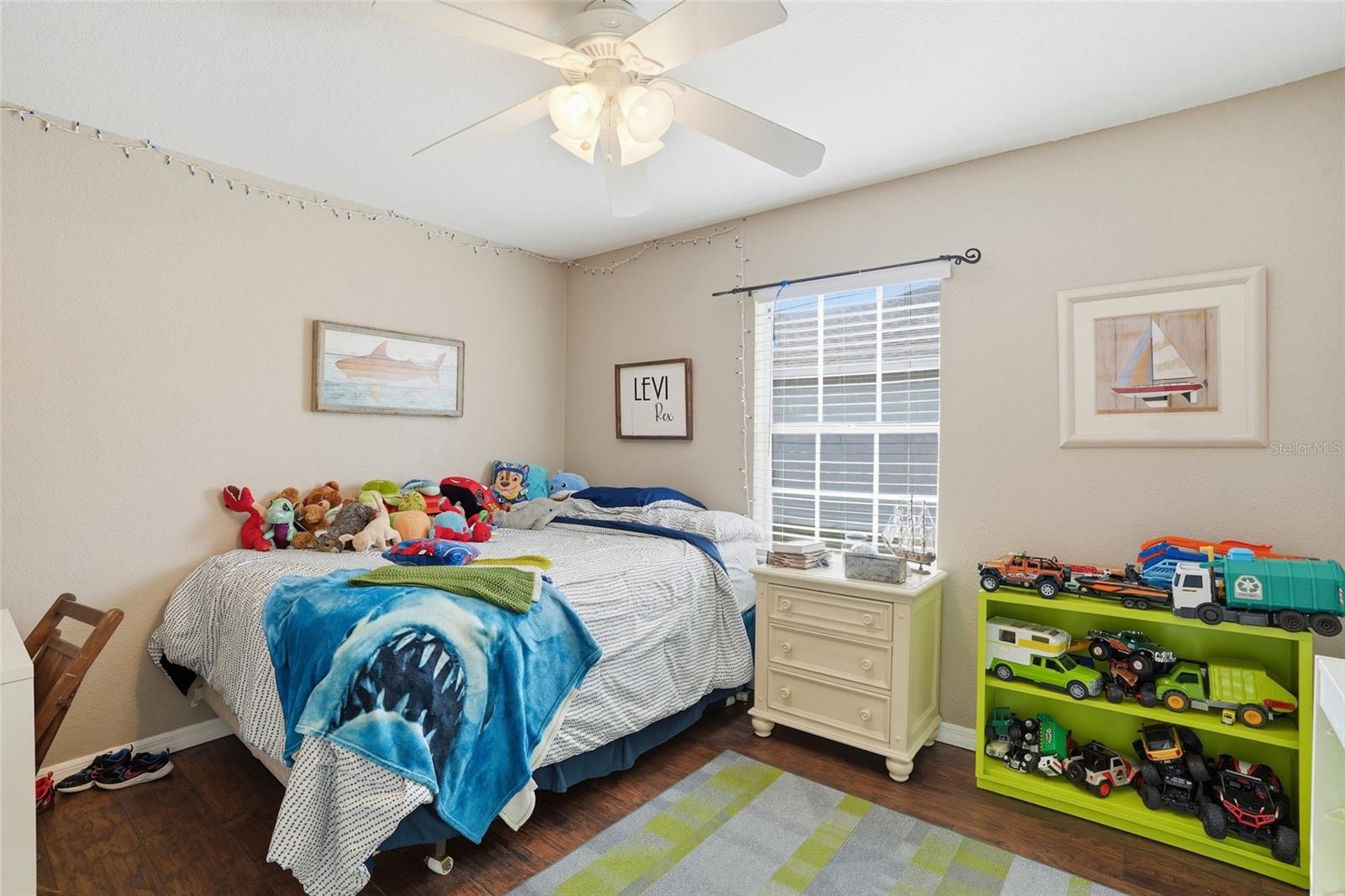 Listing photo id 16 for 195 Uruguay Drive