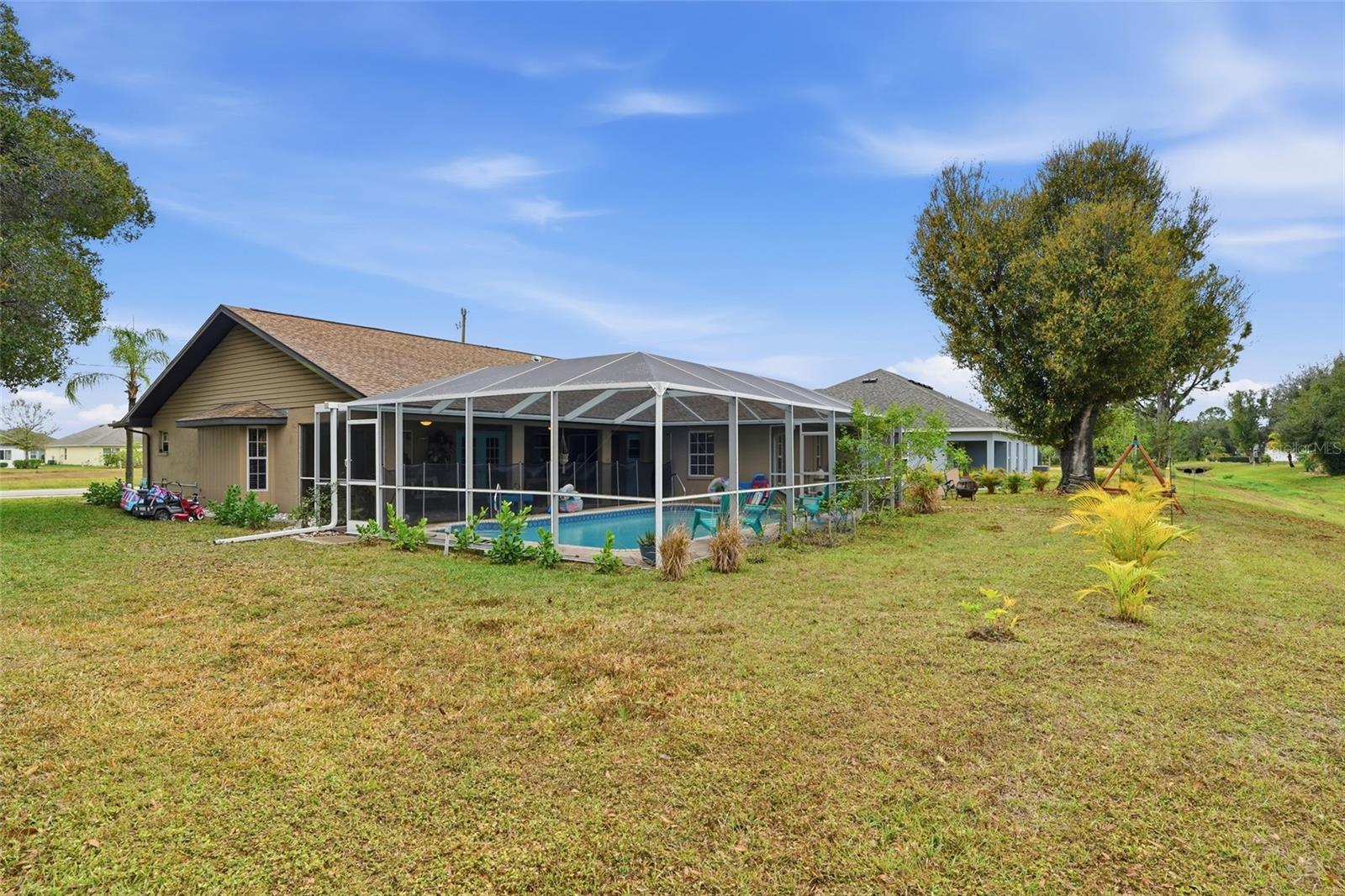 Listing photo id 29 for 195 Uruguay Drive