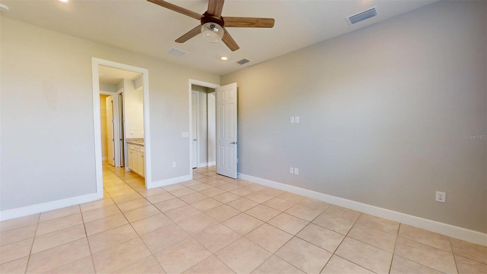 Image 28 of 46 For 16129 Bluestem Lane