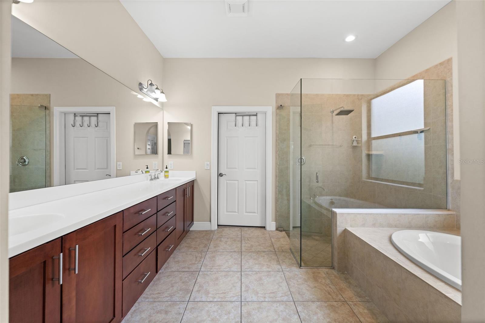 Image 12 of 65 For 10275 Ashbrook Court