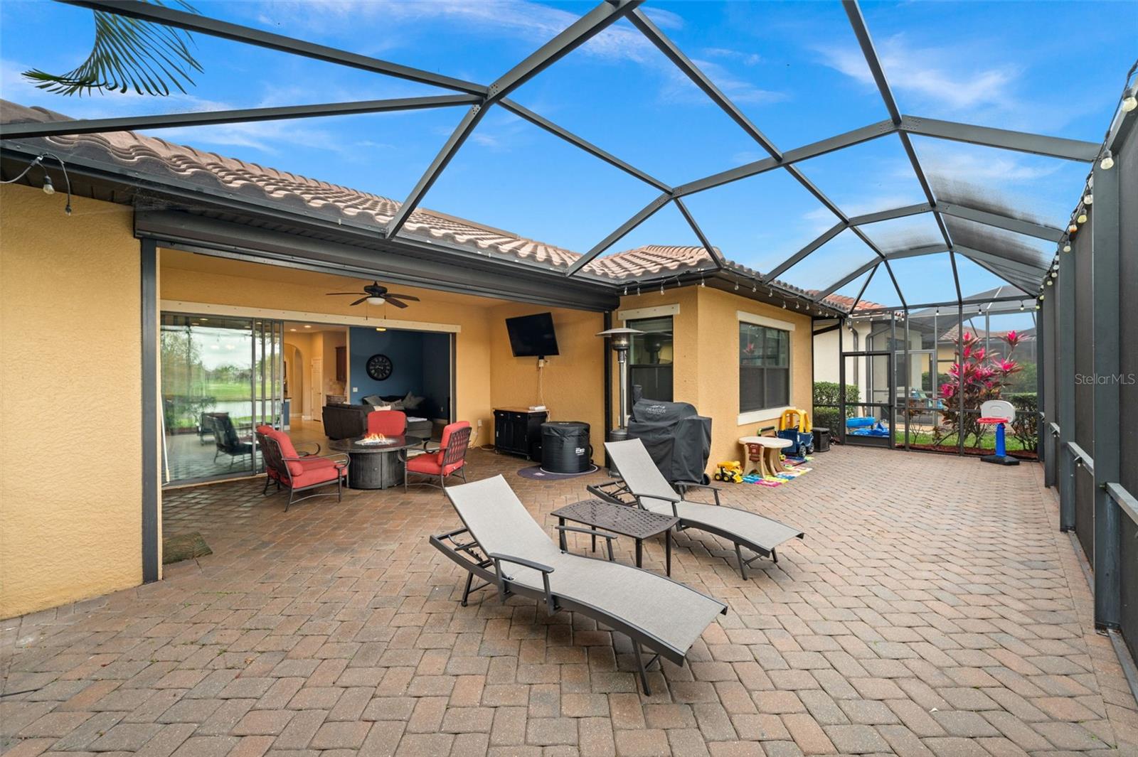 Image 33 of 65 For 10275 Ashbrook Court