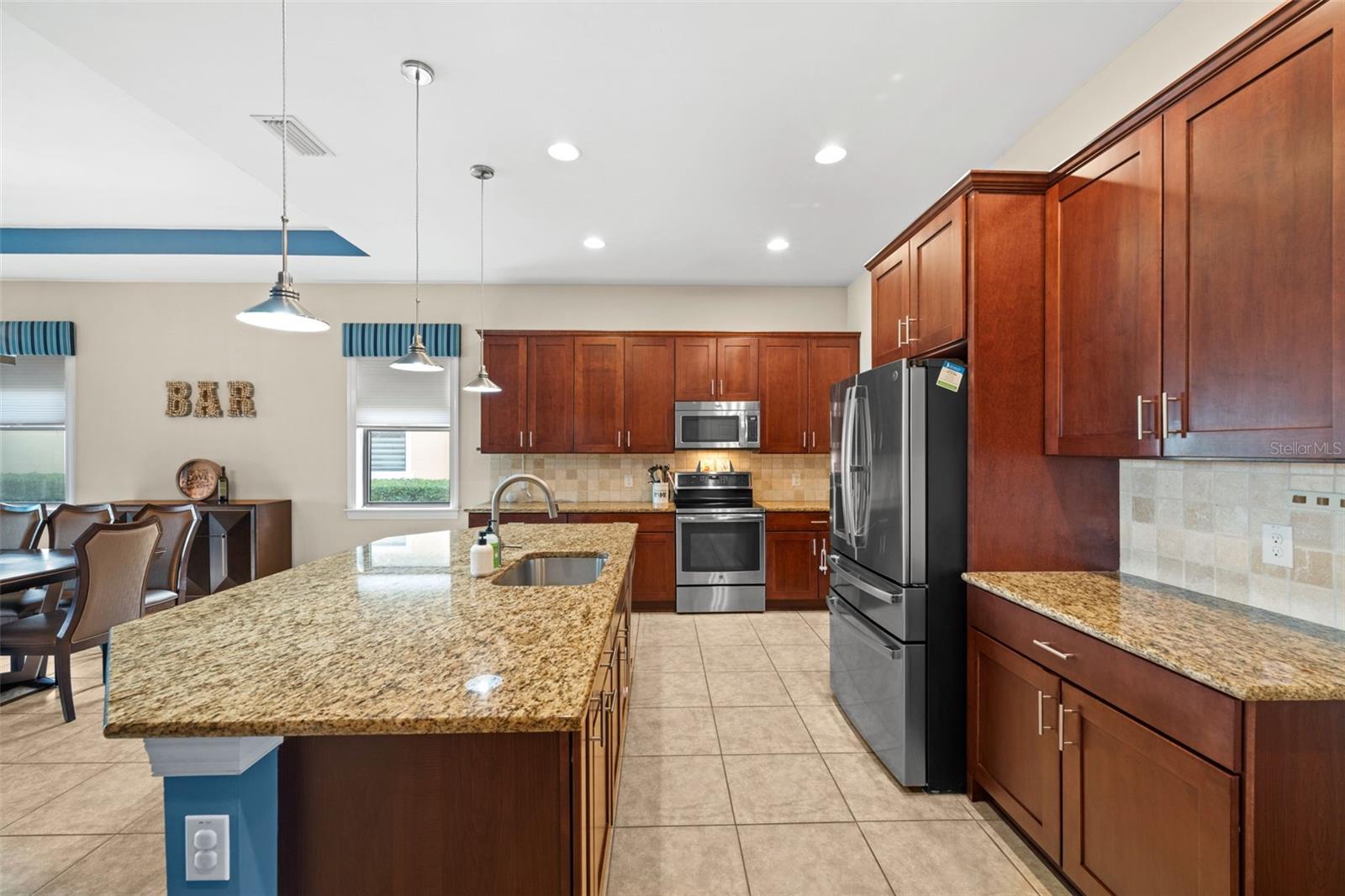 Image 5 of 65 For 10275 Ashbrook Court