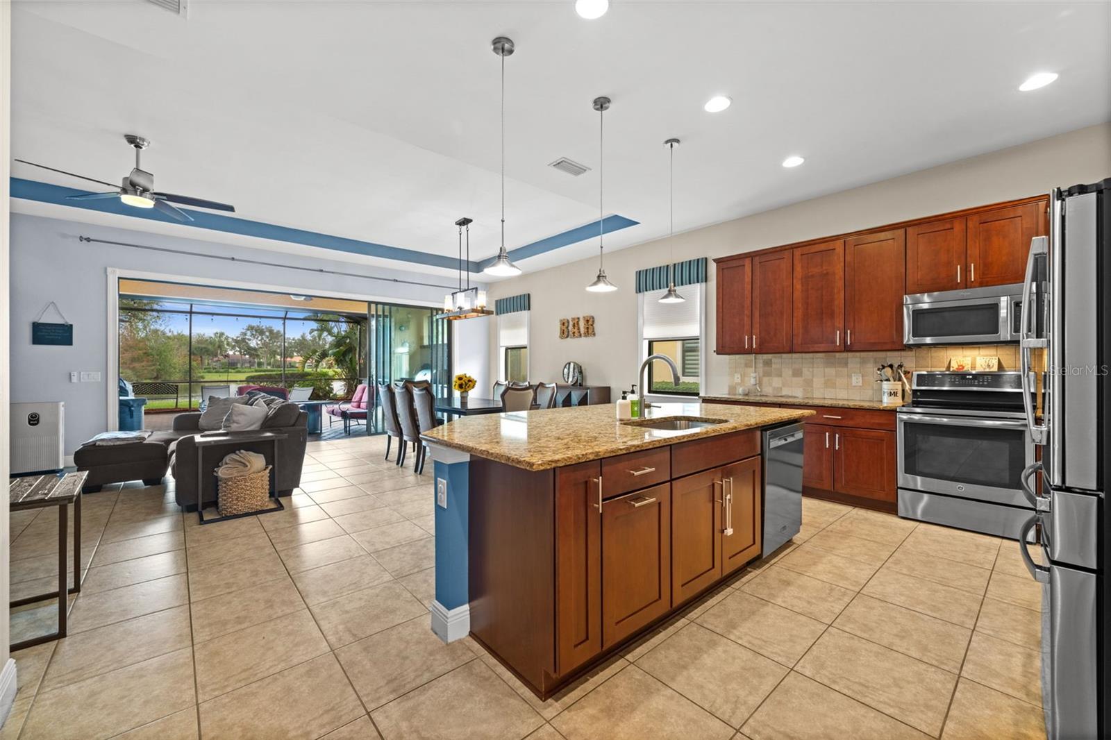 Image 6 of 65 For 10275 Ashbrook Court