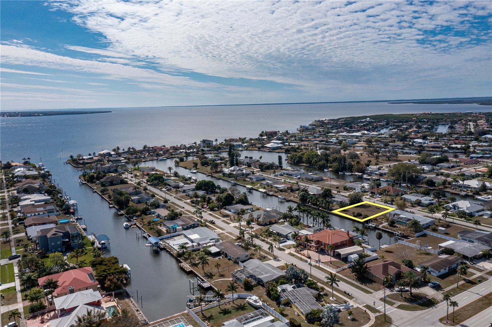 Image 5 of 14 For 109 Baldwin Court Se