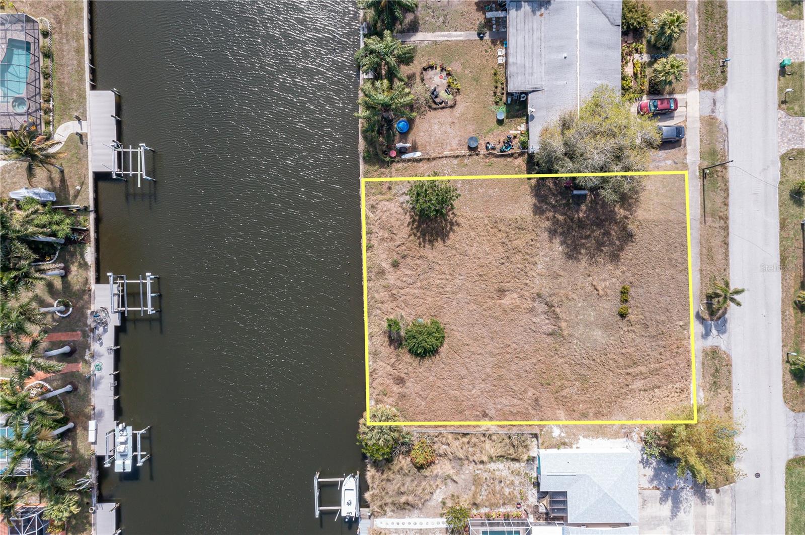 Image 6 of 14 For 109 Baldwin Court Se