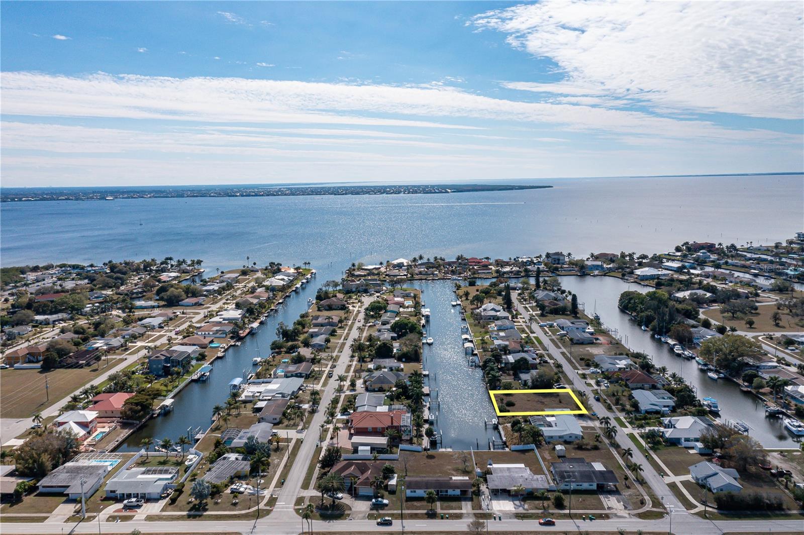 Image 8 of 14 For 109 Baldwin Court Se