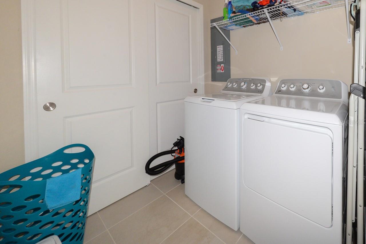 Image 28 of 42 For 23853 Collina Way 201