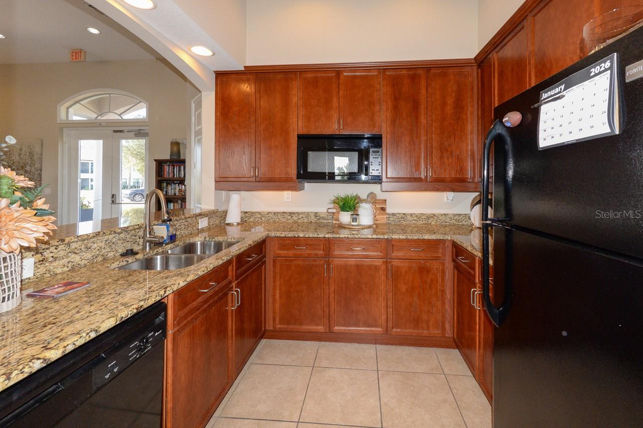 Image 34 of 42 For 23853 Collina Way 201