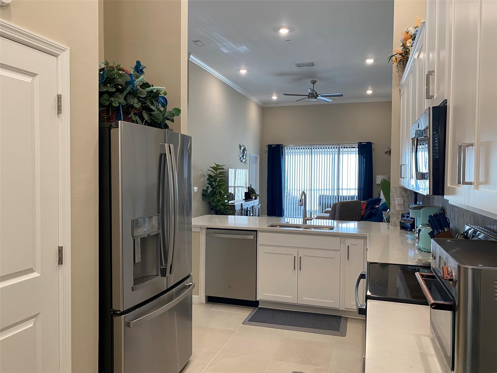 Image 9 of 42 For 23853 Collina Way 201