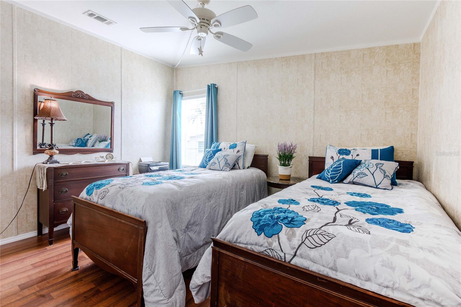 Image 13 of 62 For 2100 Kings Highway 651