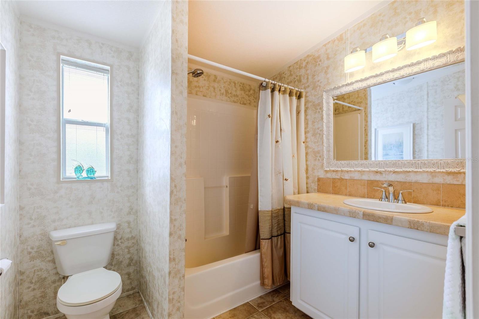 Image 14 of 62 For 2100 Kings Highway 651