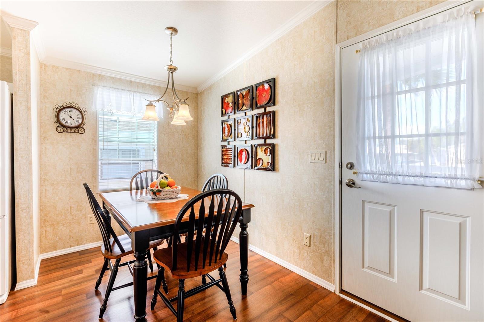 Image 6 of 62 For 2100 Kings Highway 651