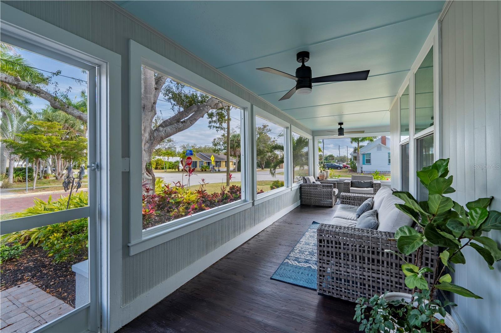 Image 12 of 84 For 359 Gill Street