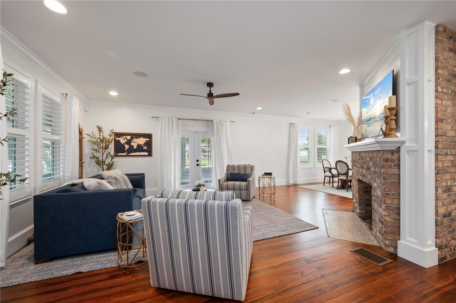 Image 17 of 84 For 359 Gill Street