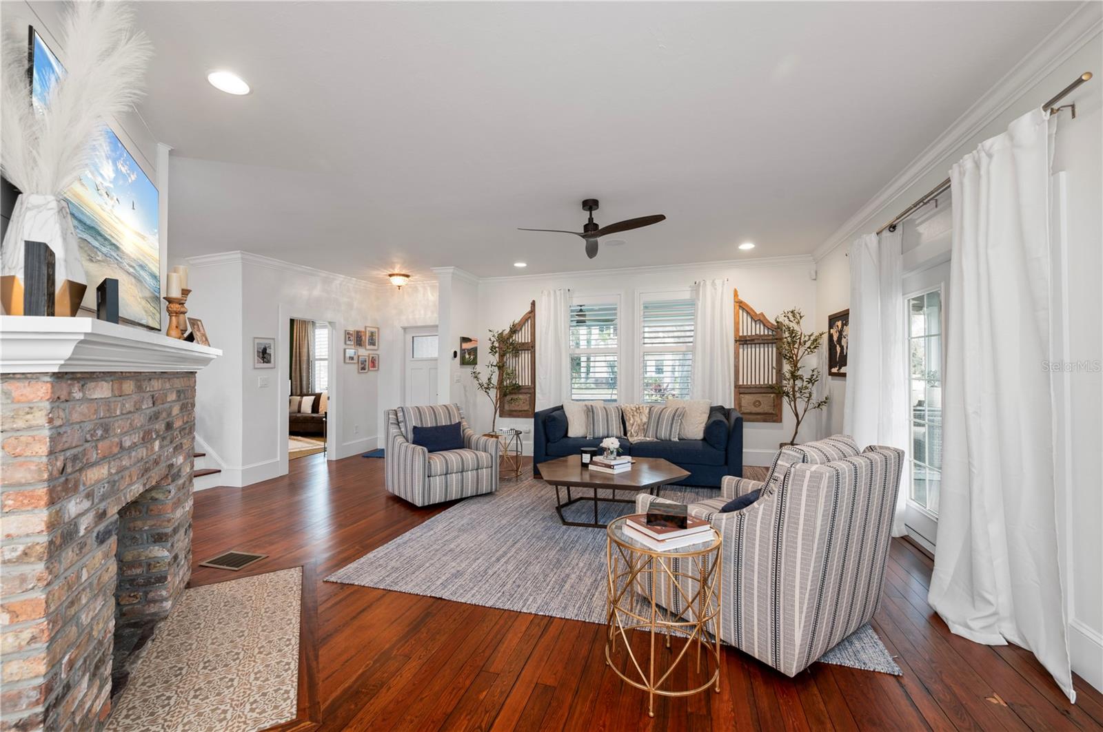 Image 19 of 84 For 359 Gill Street