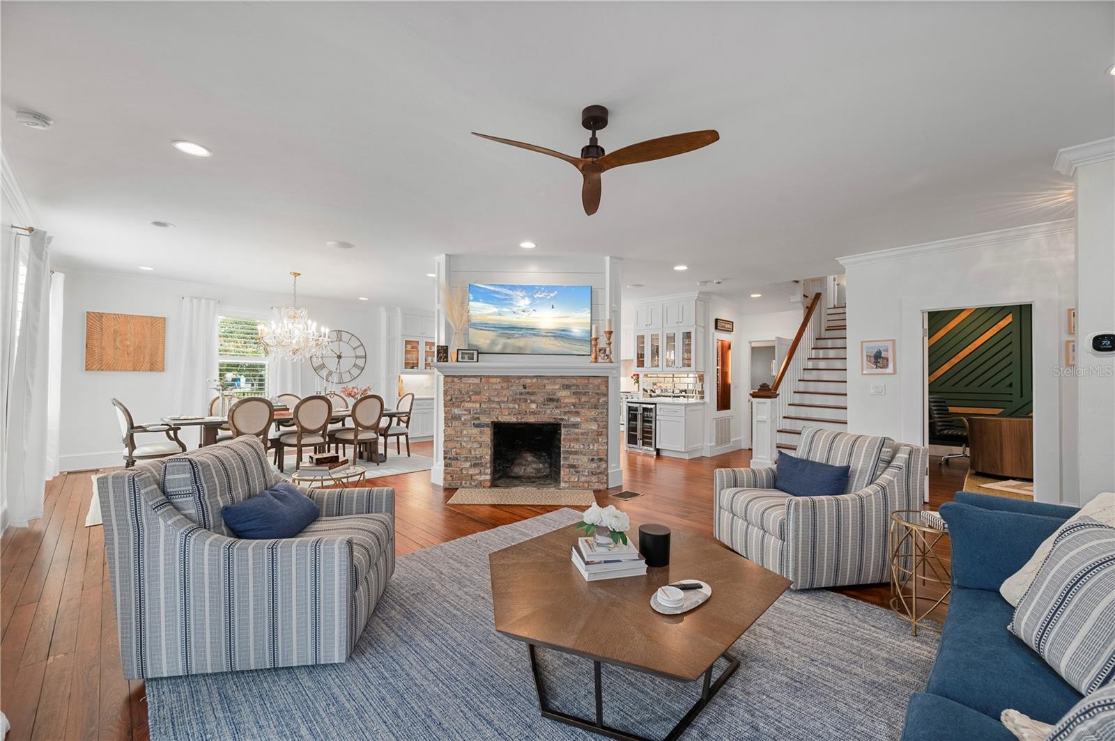 Image 21 of 84 For 359 Gill Street