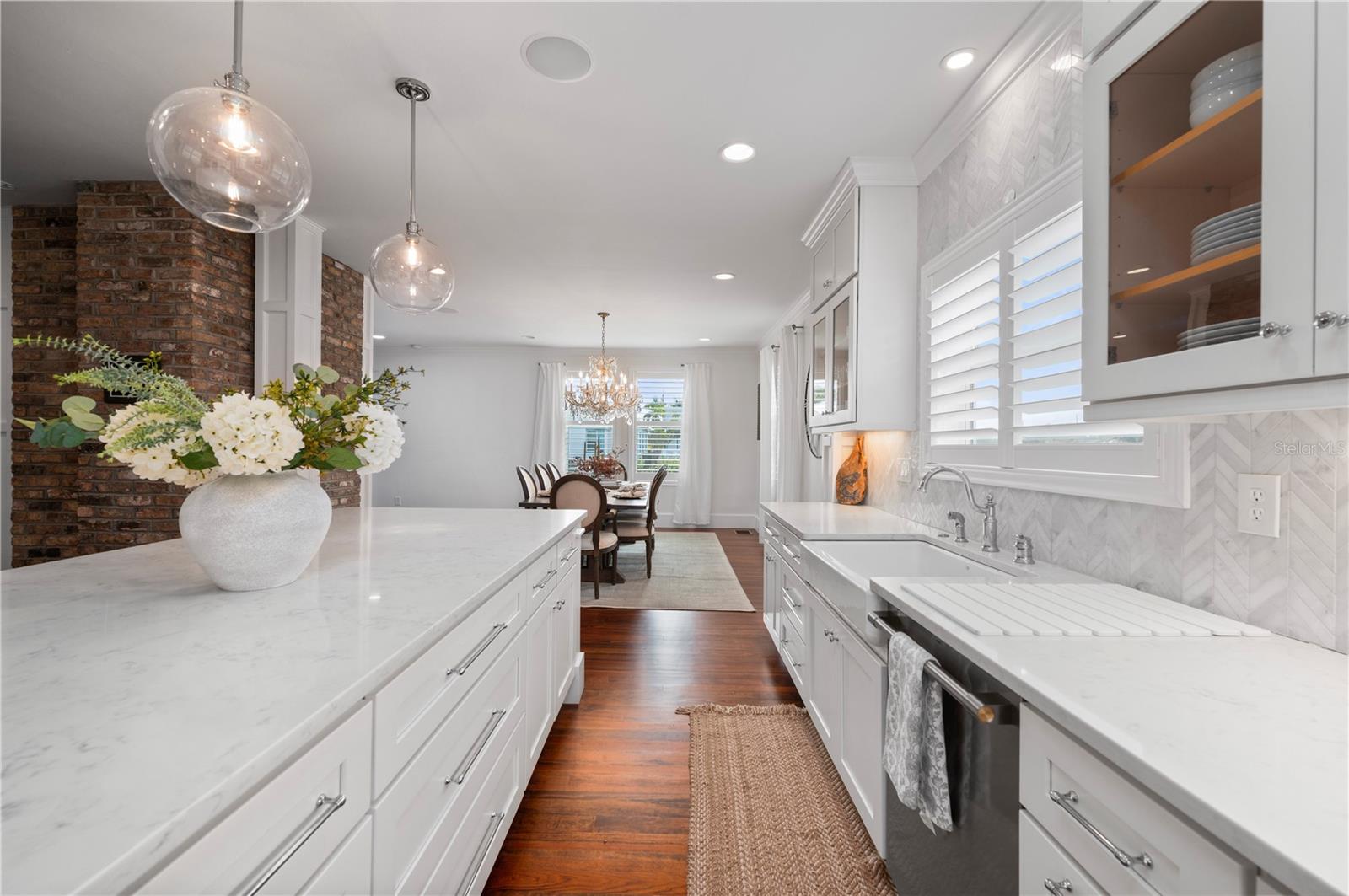 Image 29 of 84 For 359 Gill Street