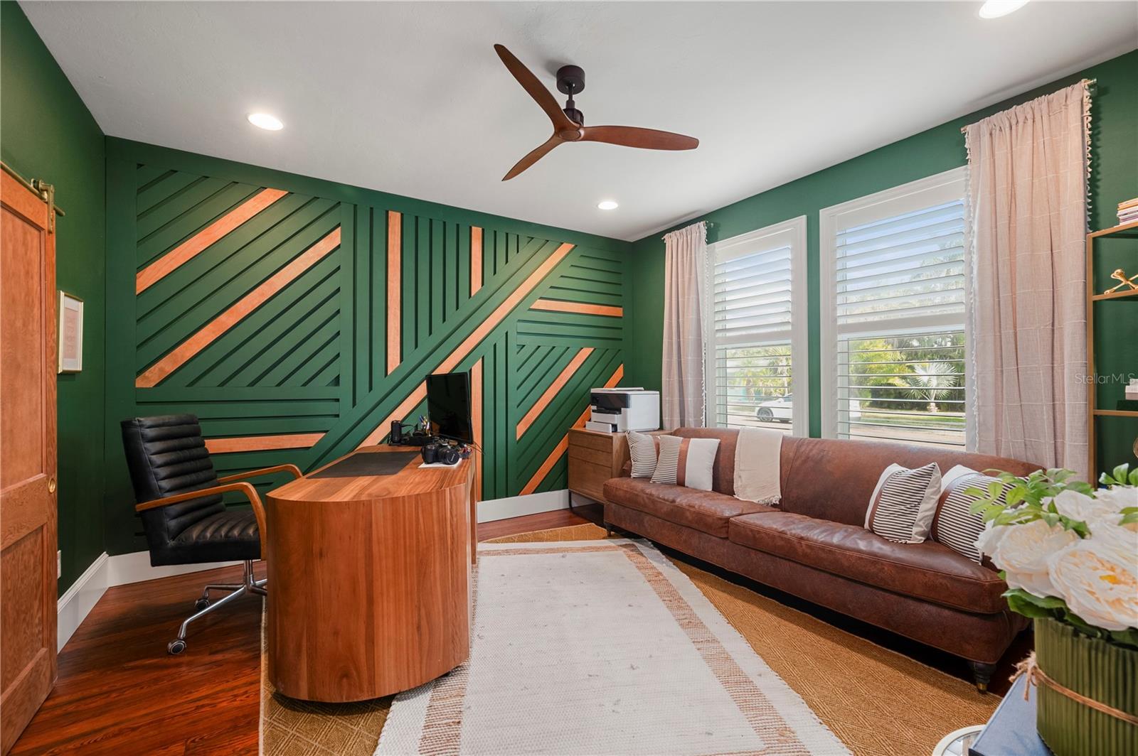 Image 34 of 84 For 359 Gill Street