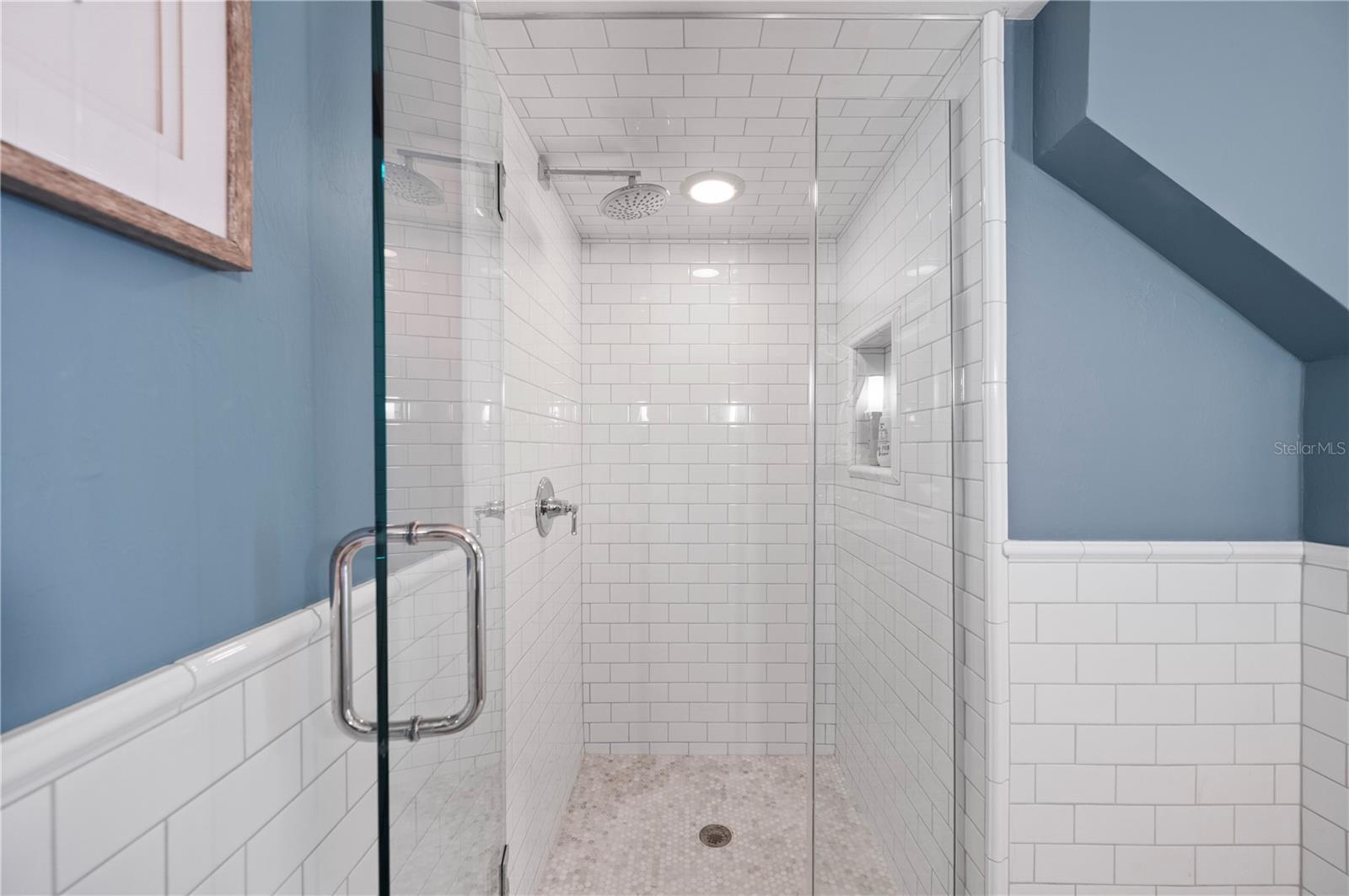 Image 37 of 84 For 359 Gill Street