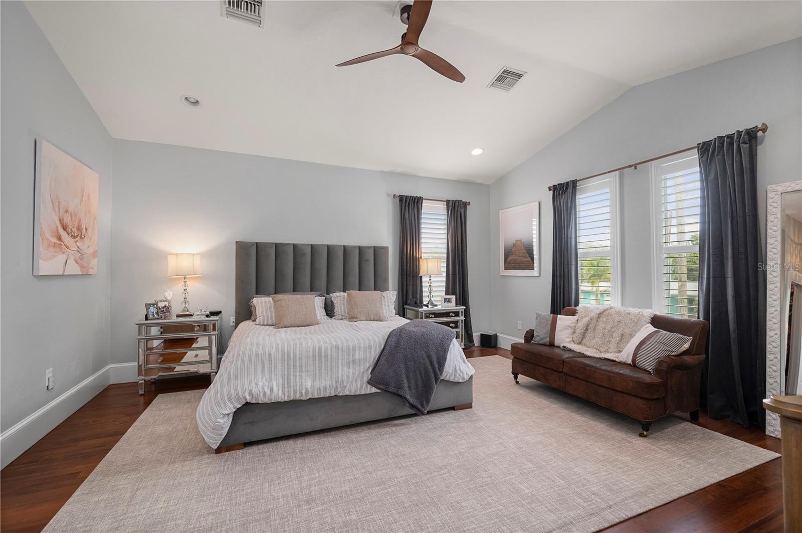 Image 43 of 84 For 359 Gill Street