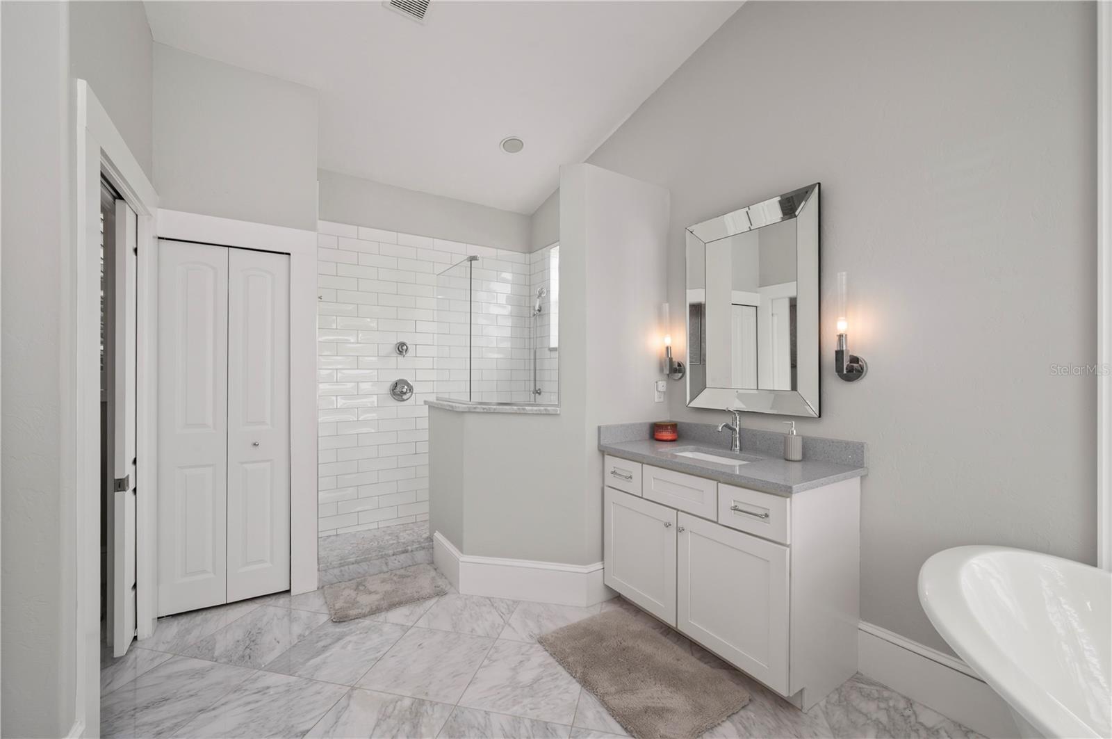 Image 48 of 84 For 359 Gill Street