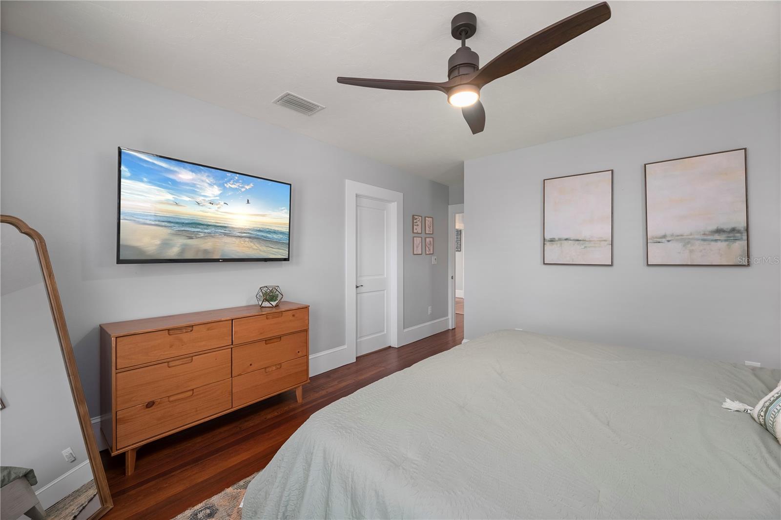 Image 53 of 84 For 359 Gill Street