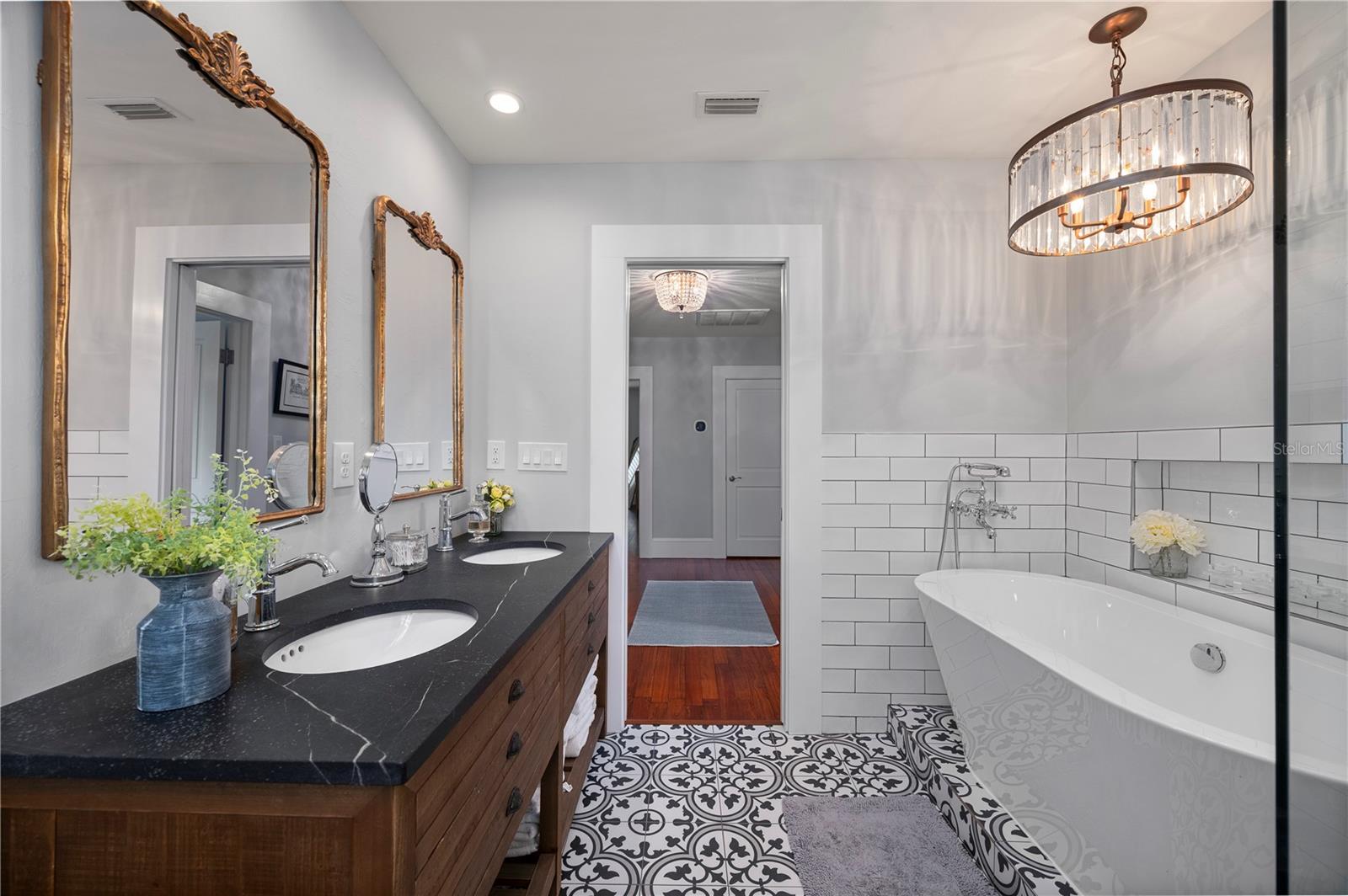 Image 59 of 84 For 359 Gill Street