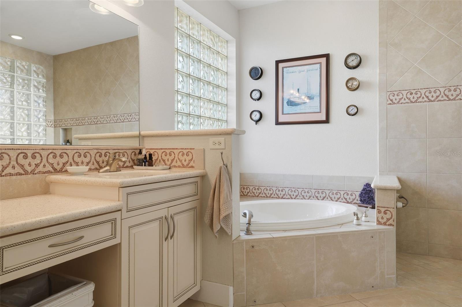 Image 26 of 59 For 3260 Peace River Drive