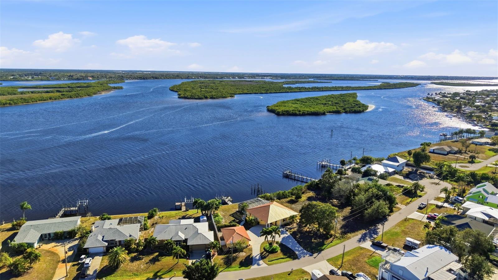 Image 54 of 59 For 3260 Peace River Drive