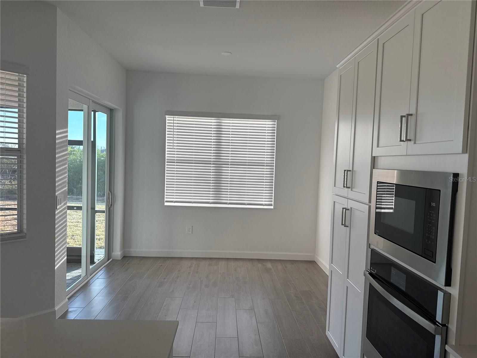 Image 10 of 28 For 7796 Lakes Edge Lane