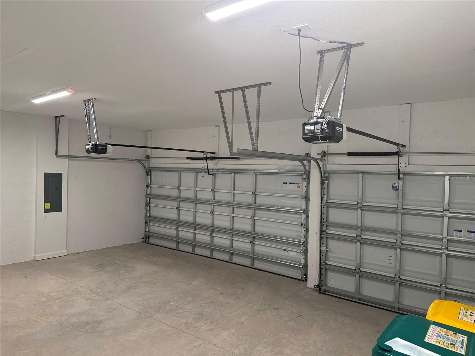 Image 17 of 28 For 7796 Lakes Edge Lane