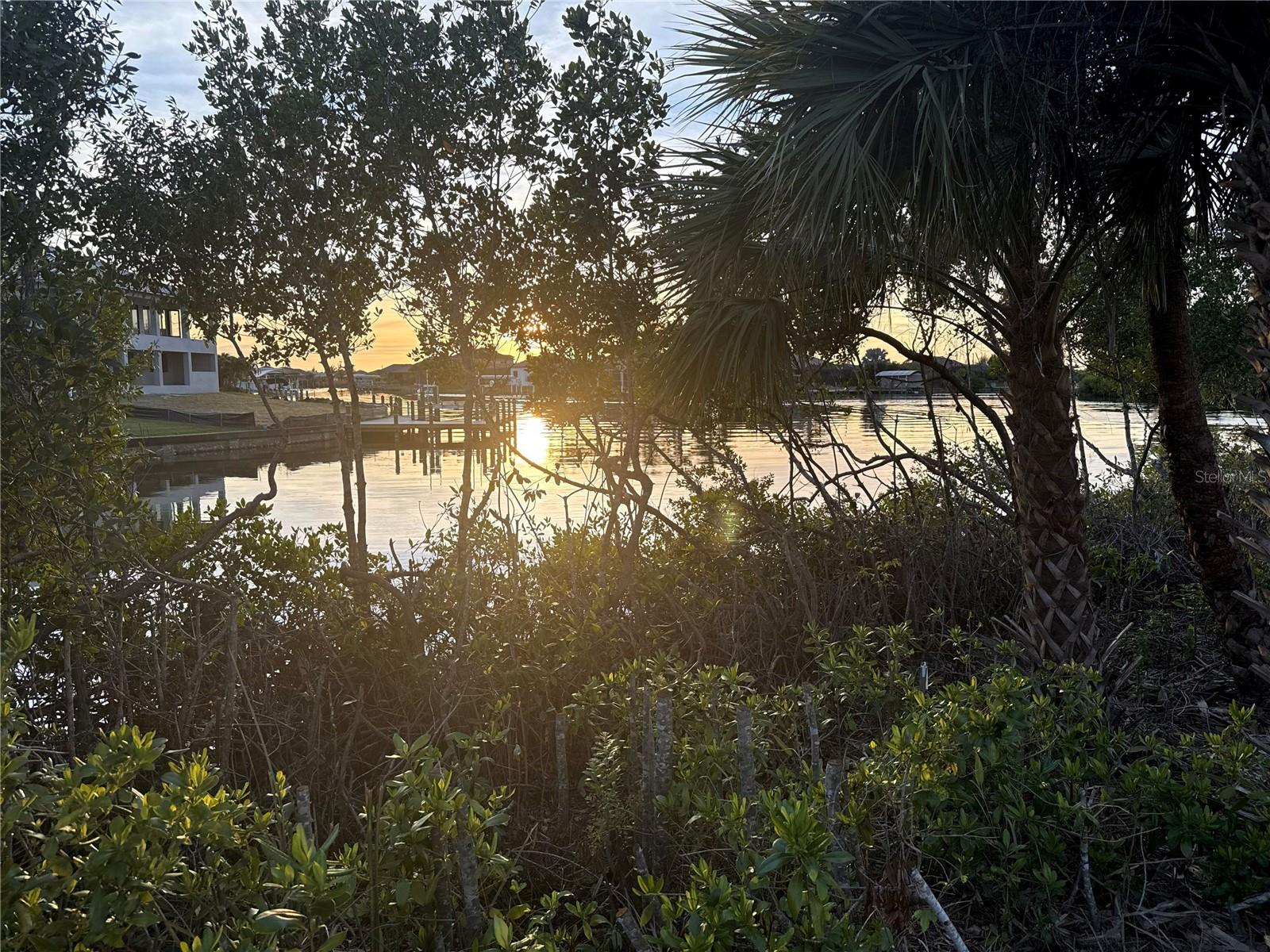 Image 4 of 28 For 7796 Lakes Edge Lane