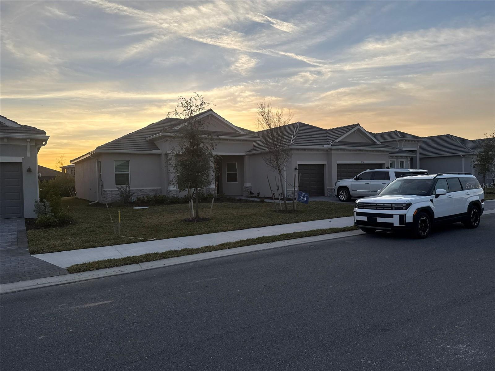 Image 6 of 28 For 7796 Lakes Edge Lane