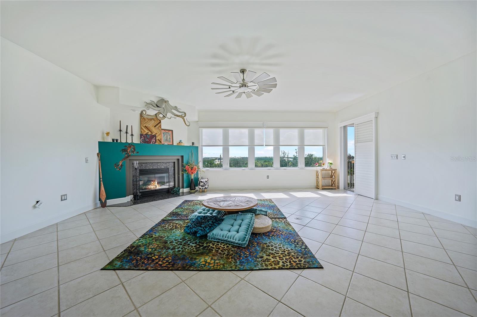 Image 14 of 45 For 2590 Beach Road 5