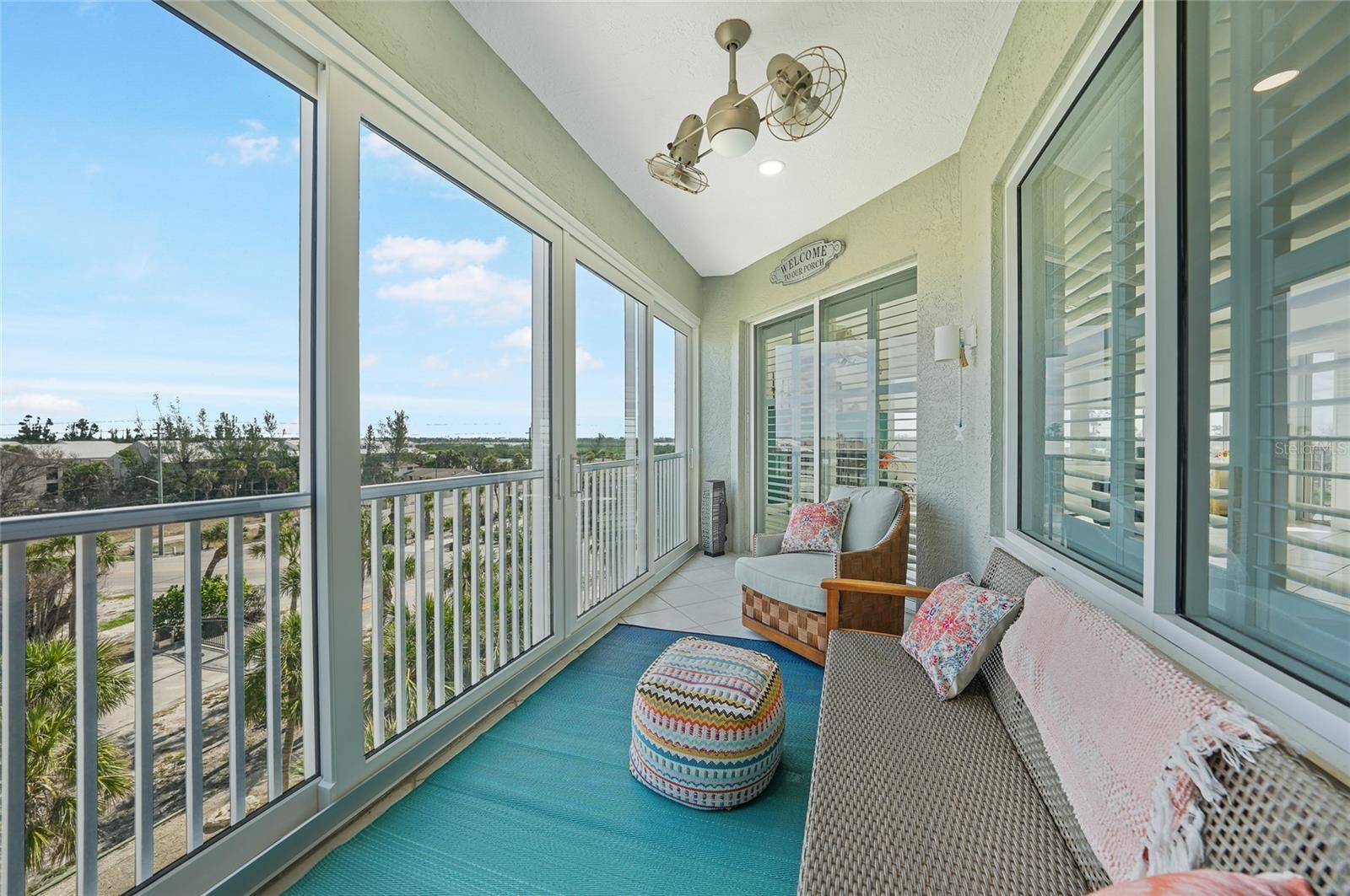 Image 18 of 45 For 2590 Beach Road 5