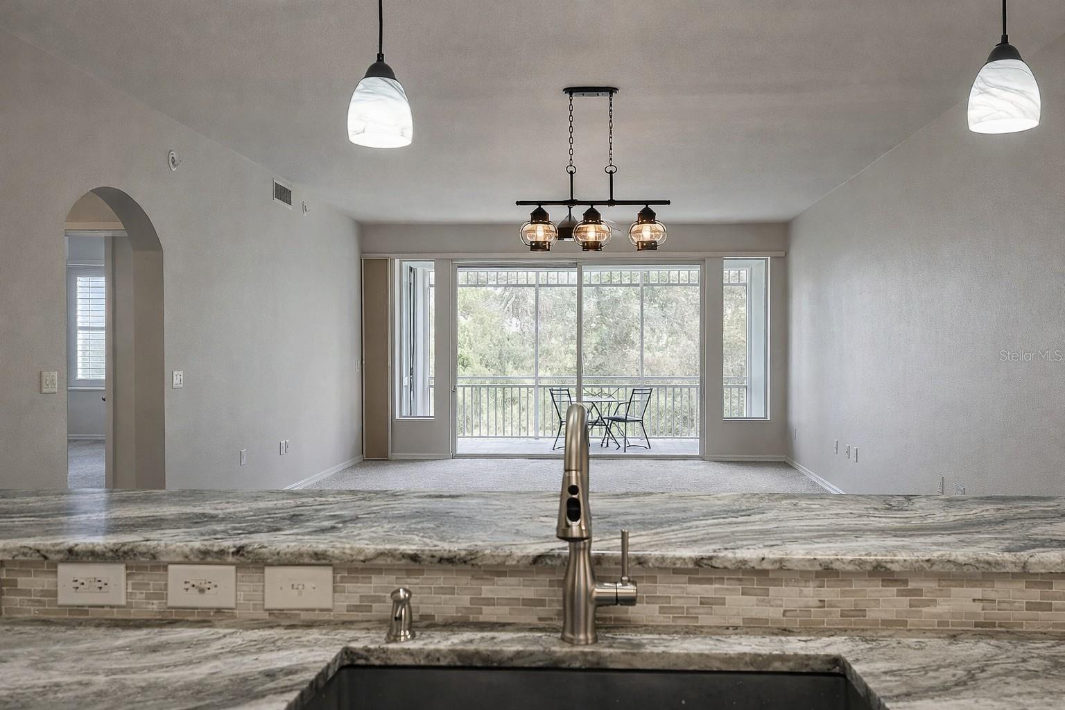 Image 8 of 16 For 5123 Melbourne Street D203