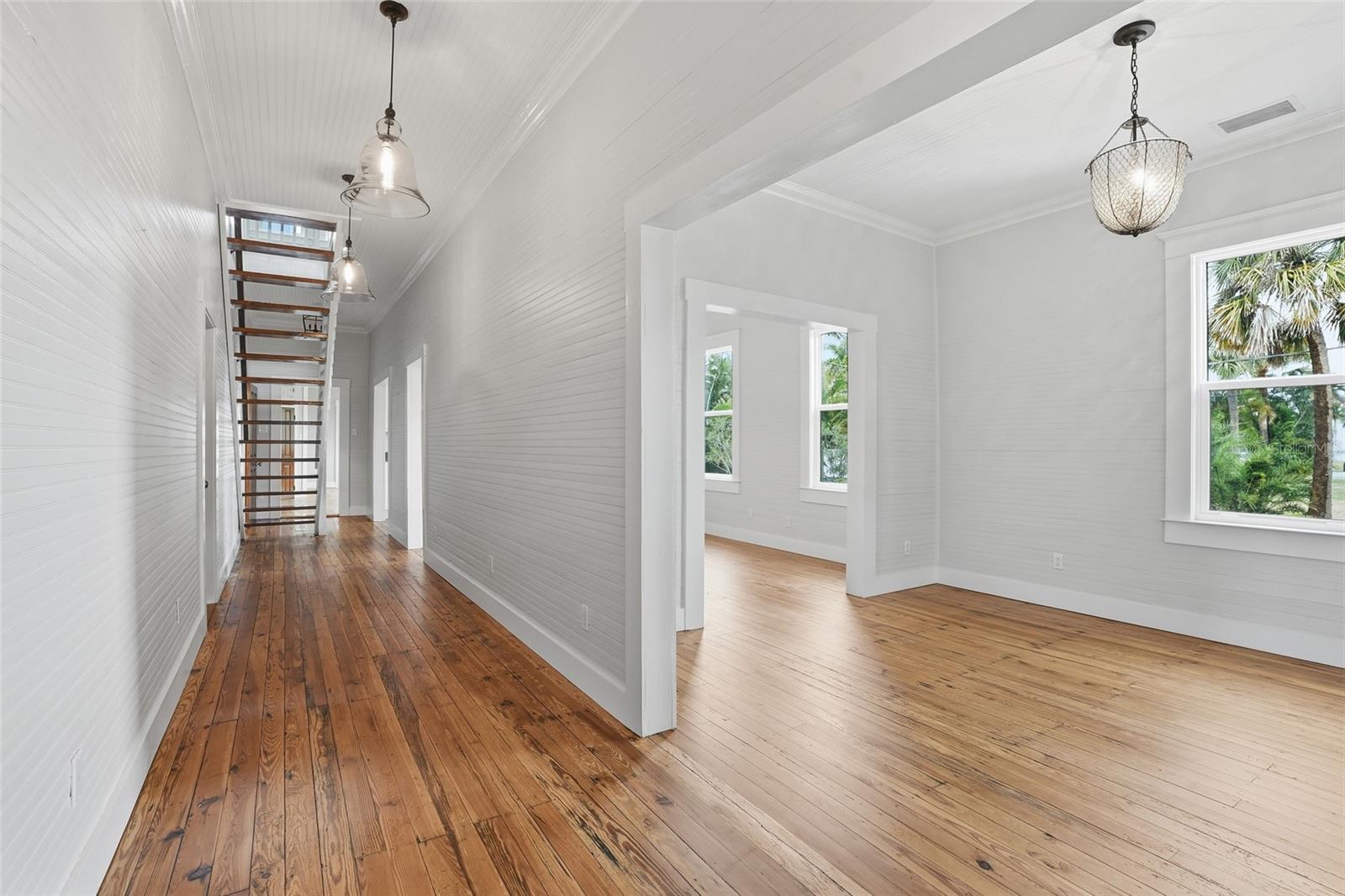 Image 11 of 70 For 115 Gill Street