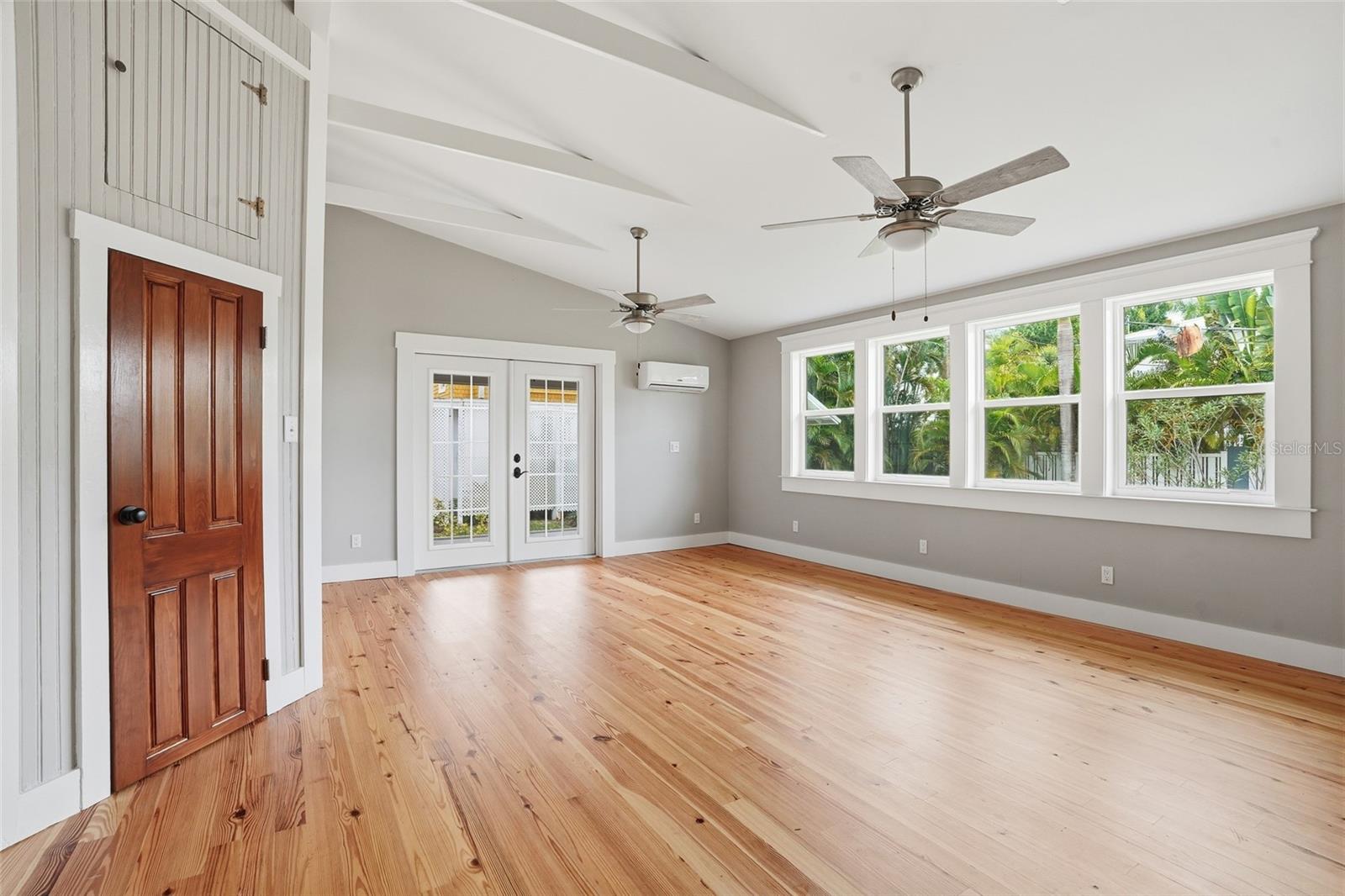 Image 17 of 70 For 115 Gill Street