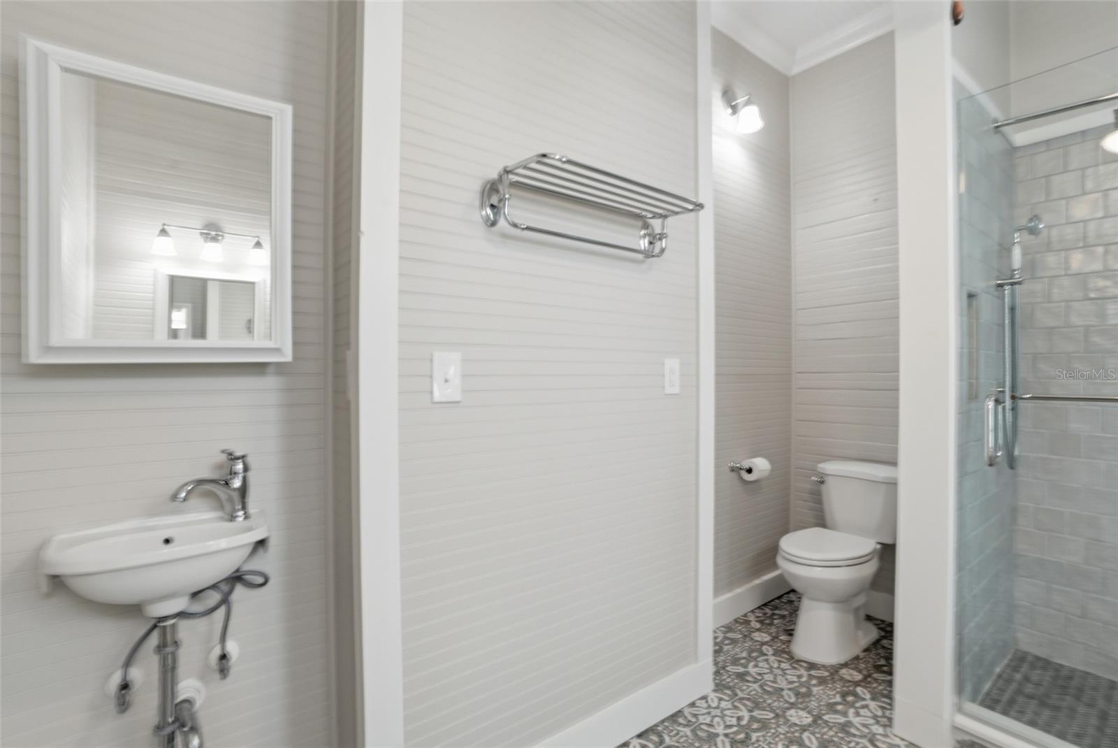 Image 27 of 70 For 115 Gill Street