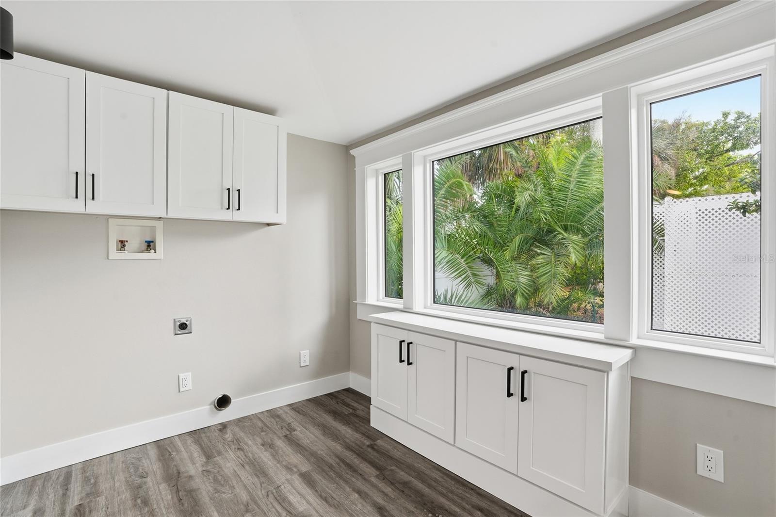 Image 54 of 70 For 115 Gill Street