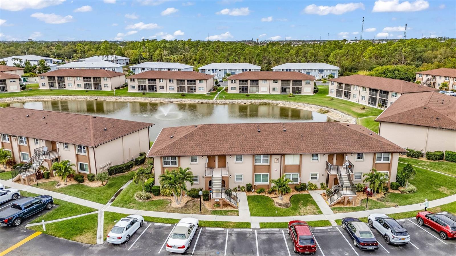 Image 28 of 39 For 25100 Sandhill Boulevard 201