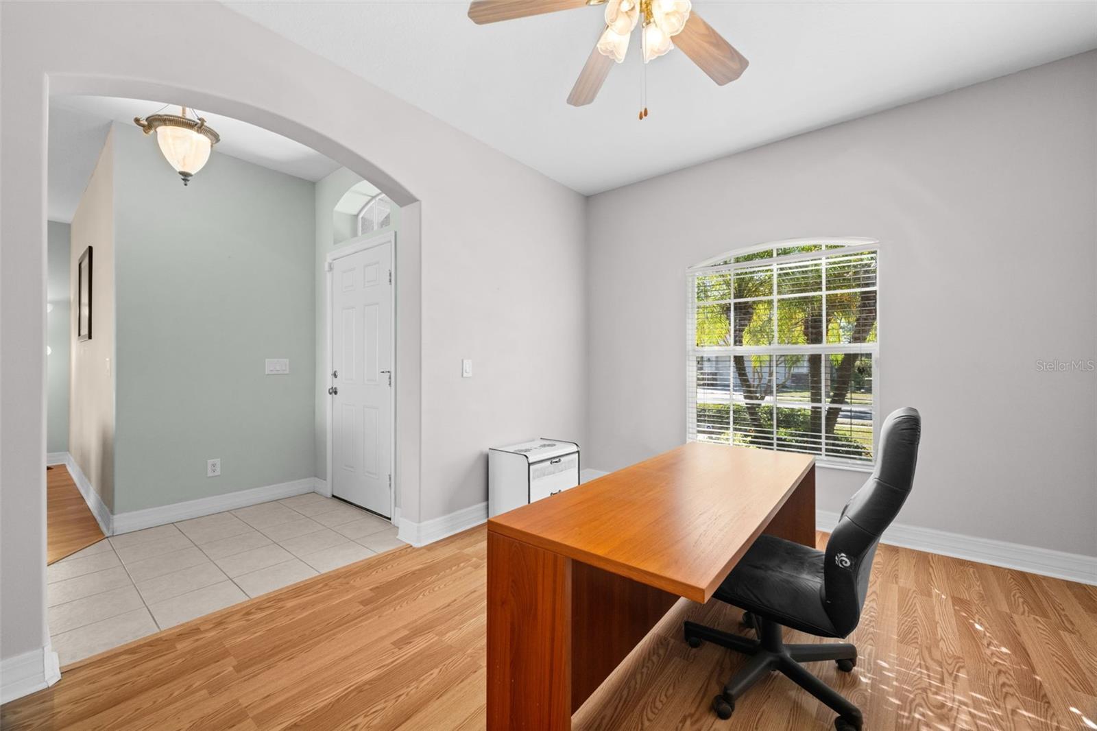 Image 16 of 37 For 2868 Suncoast Lakes Boulevard