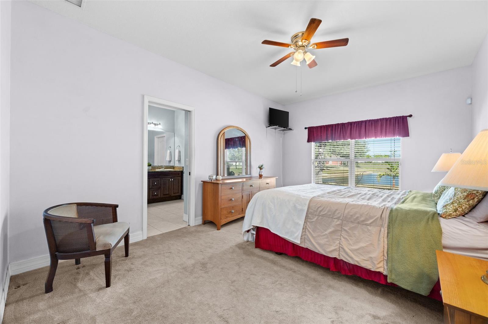 Image 18 of 37 For 2868 Suncoast Lakes Boulevard