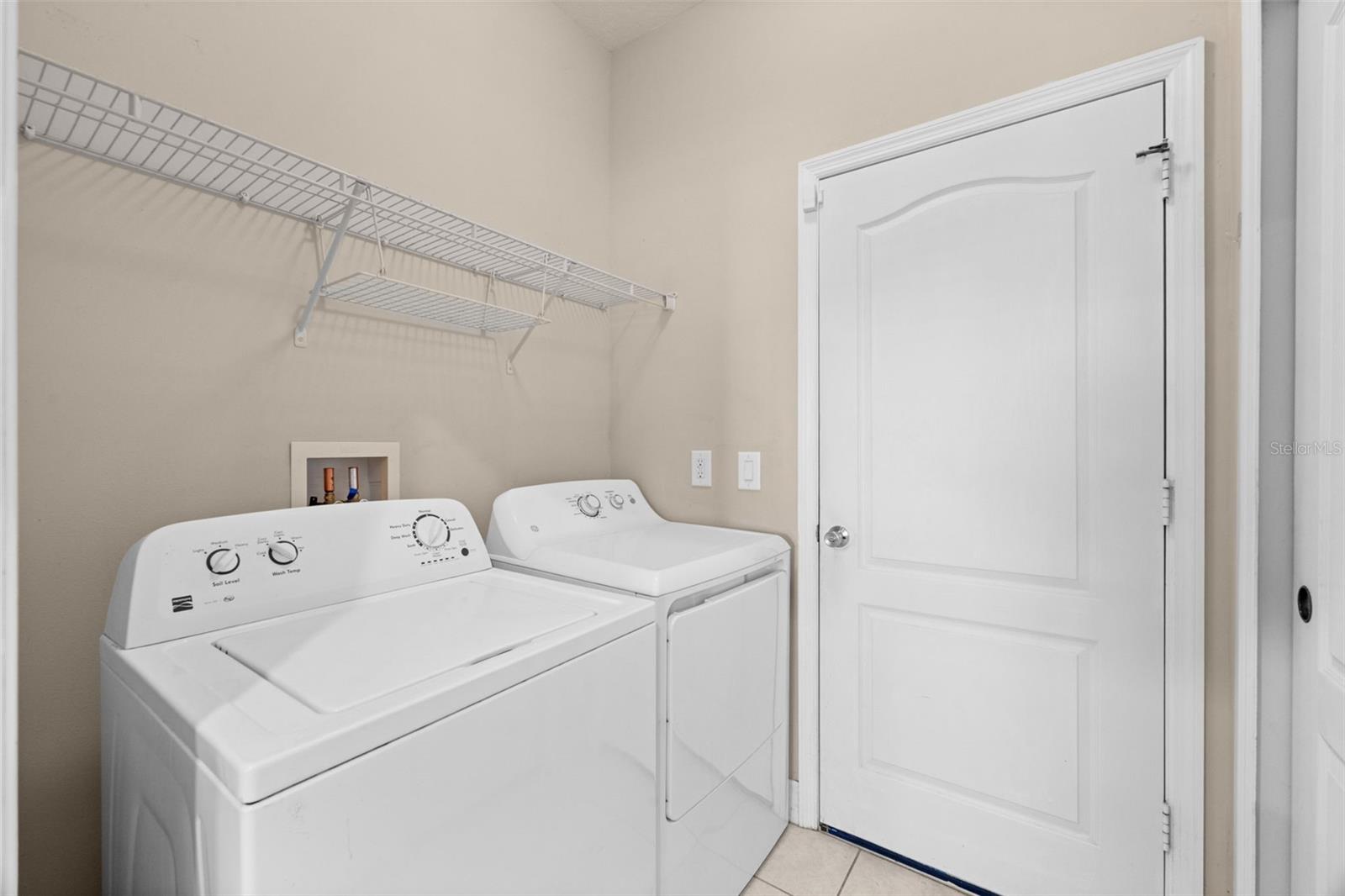 Image 23 of 37 For 2868 Suncoast Lakes Boulevard