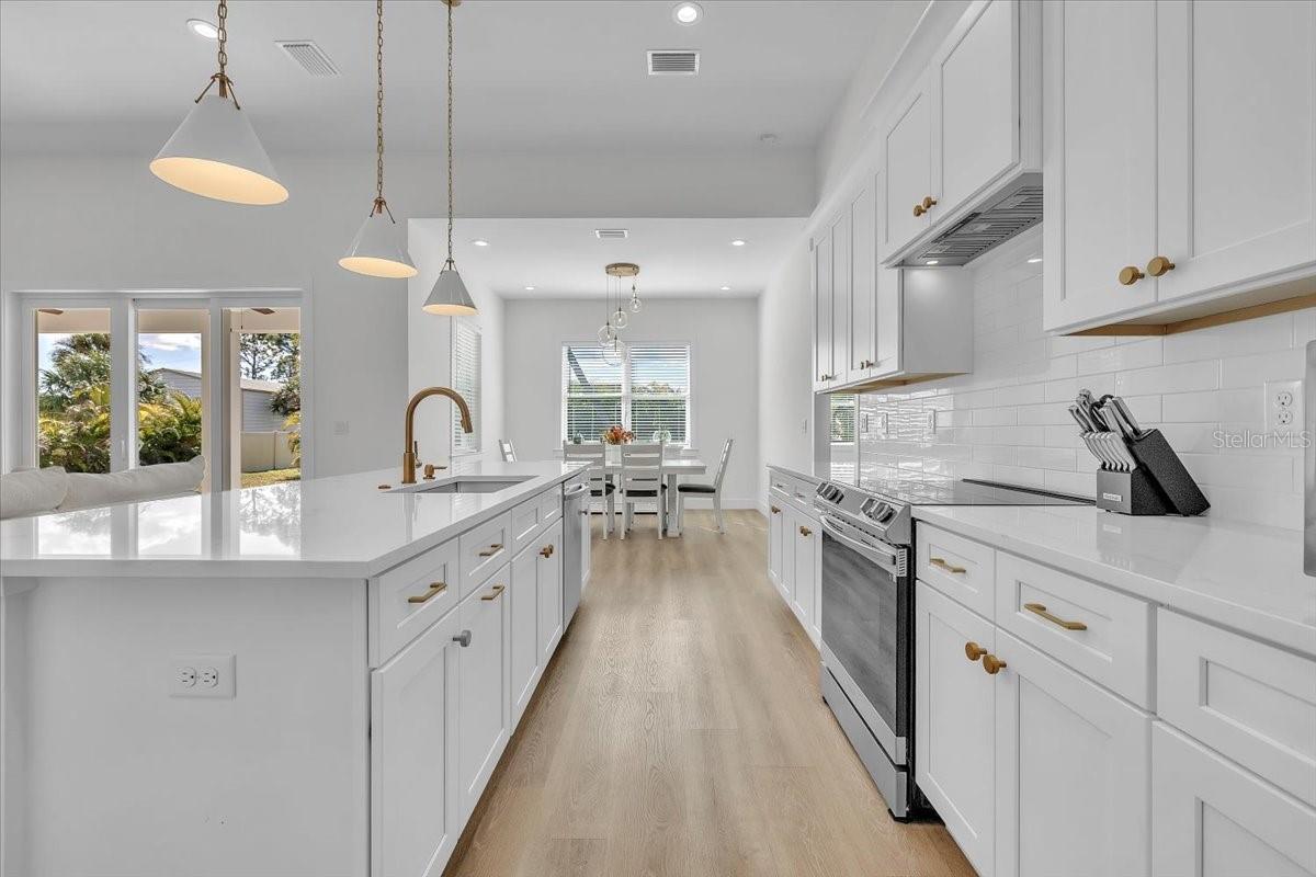 Image 12 of 39 For 3083 Jeannin Drive