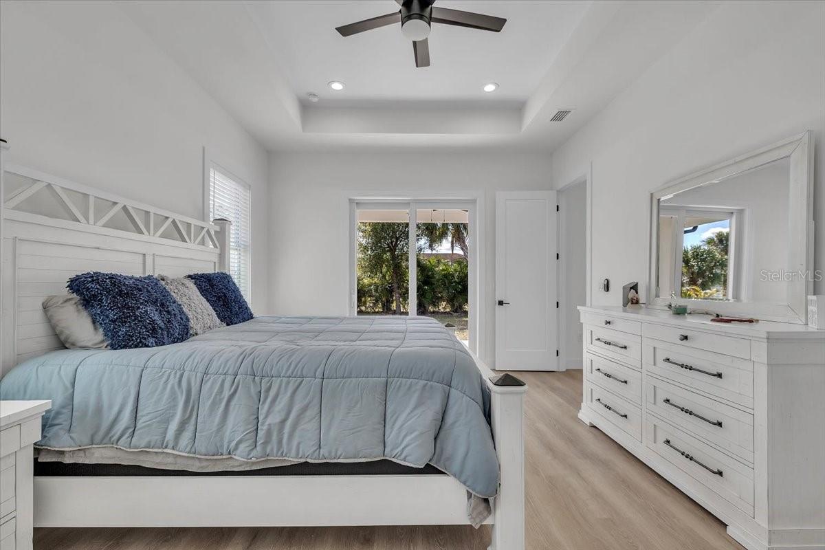 Image 17 of 39 For 3083 Jeannin Drive