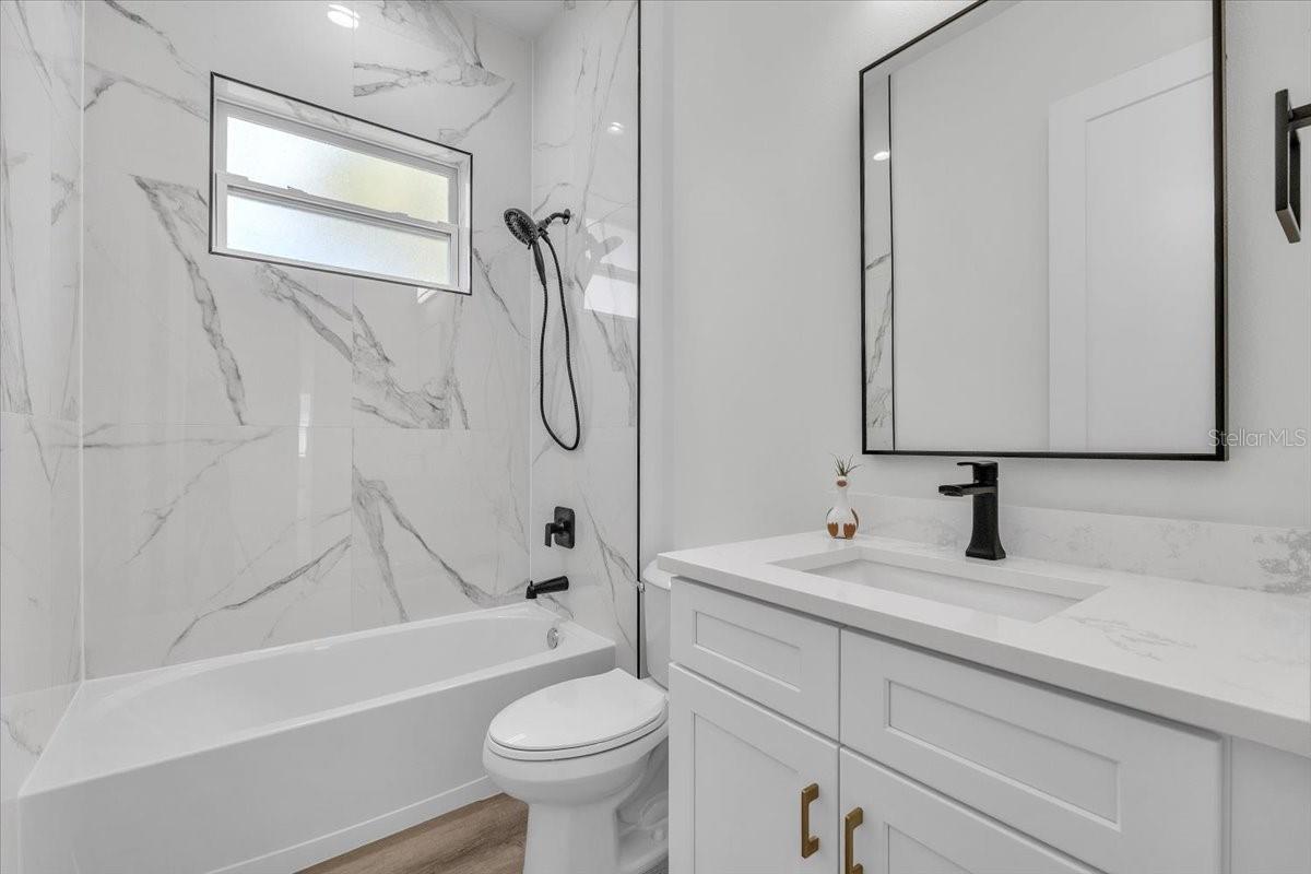 Image 23 of 39 For 3083 Jeannin Drive