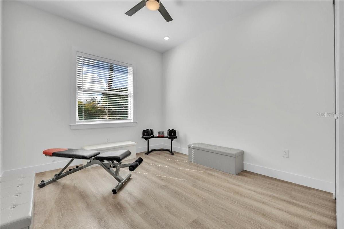 Image 24 of 39 For 3083 Jeannin Drive