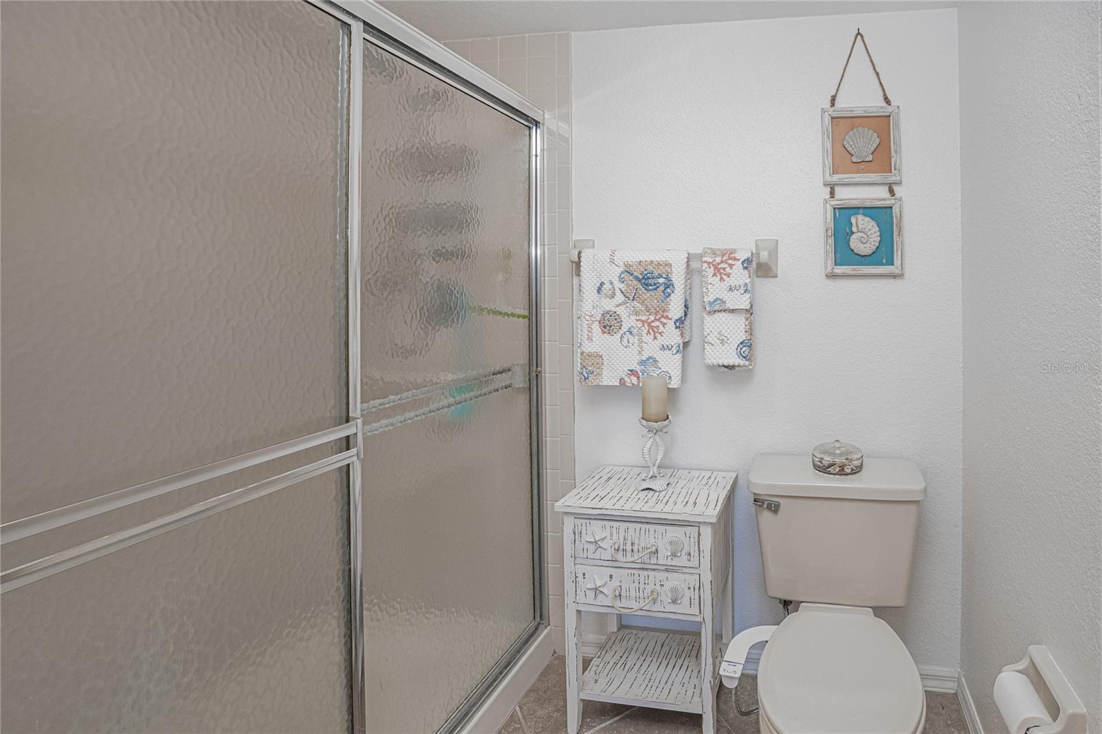 Image 28 of 48 For 175 Kings Highway 1131