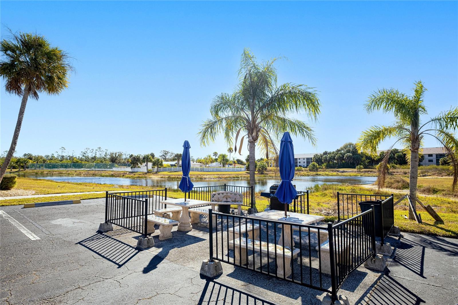 Image 35 of 48 For 175 Kings Highway 1131